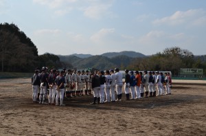 ＯＢチーム　４－６　卒業生チーム 好試合が展開されました。